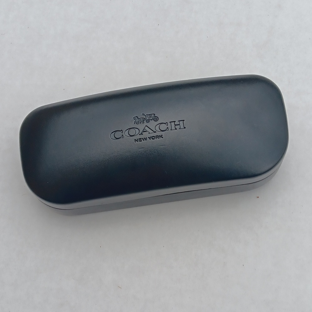 COACH GLASS CASE.